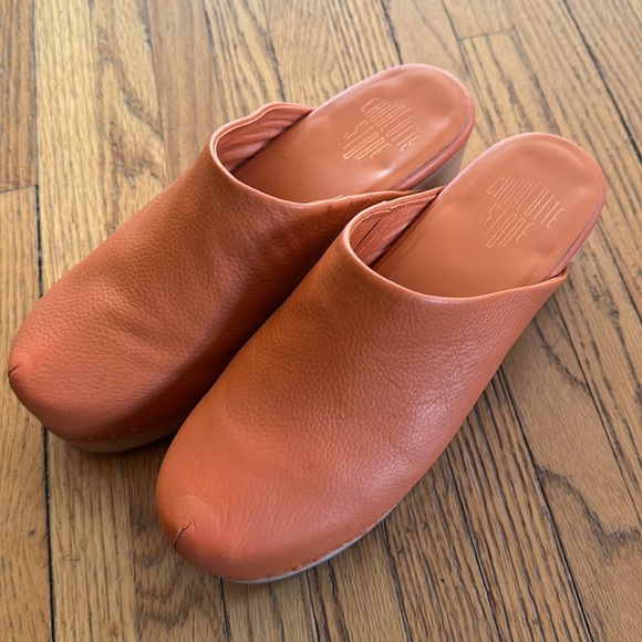 Charlotte Stone Clogs - Picture 3 of 5